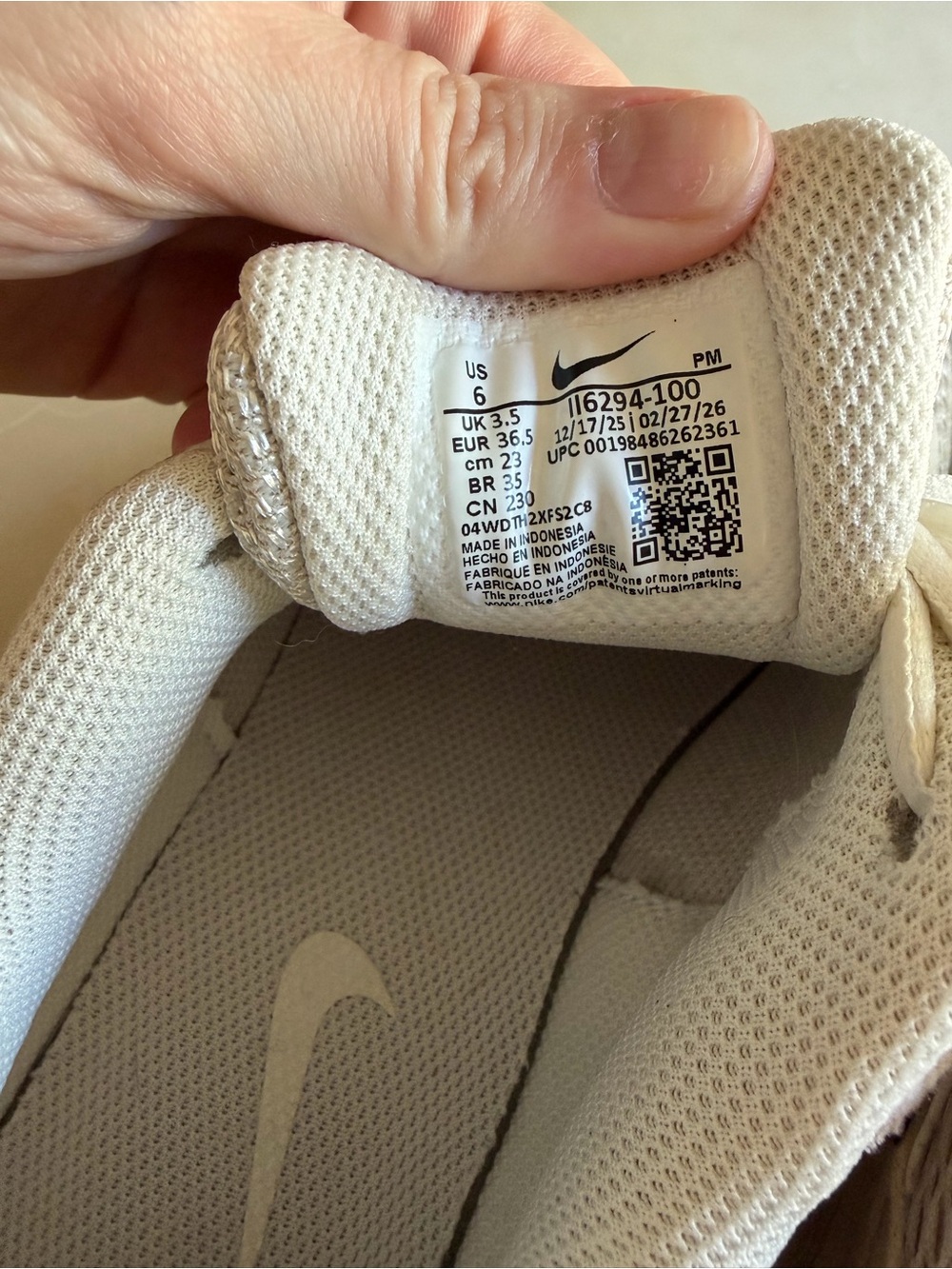 V5 RNR Sneaker - Picture 9 of 9